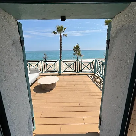Magnificent Beachfront